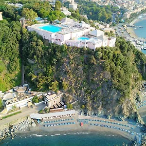 Отель Punta San Martino